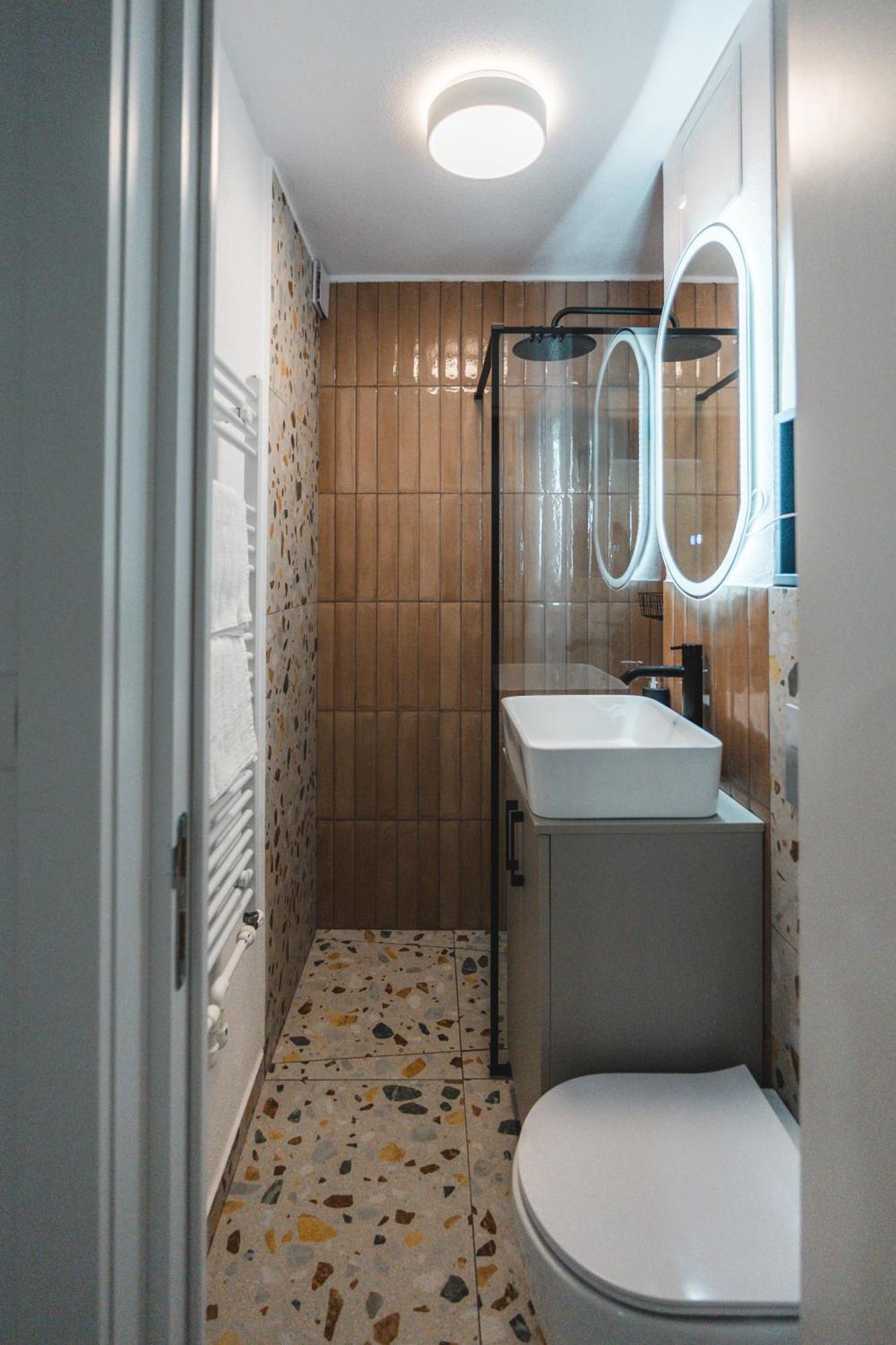 Apartament Iulia Si Alex Curtea de Argeş Exteriör bild