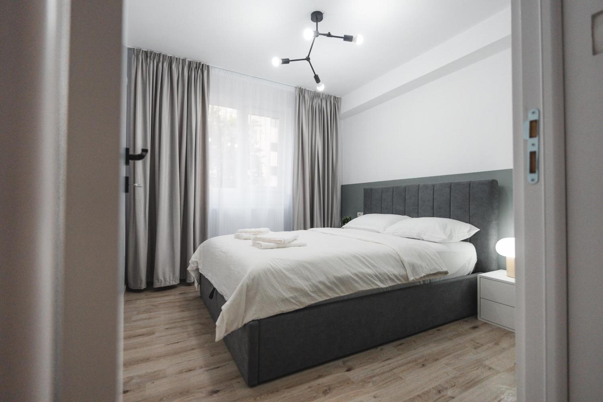 Apartament Iulia Si Alex Curtea de Argeş Exteriör bild